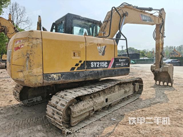 整機(jī)右后45°(整機(jī)外觀) 整機(jī)右后45°(整機(jī)外觀)