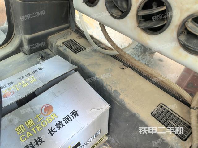 座椅后部(駕駛室部分) 座椅后部(駕駛室部分)