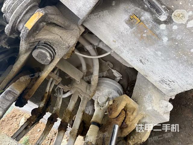 前驱动桥（液压/传动系统）