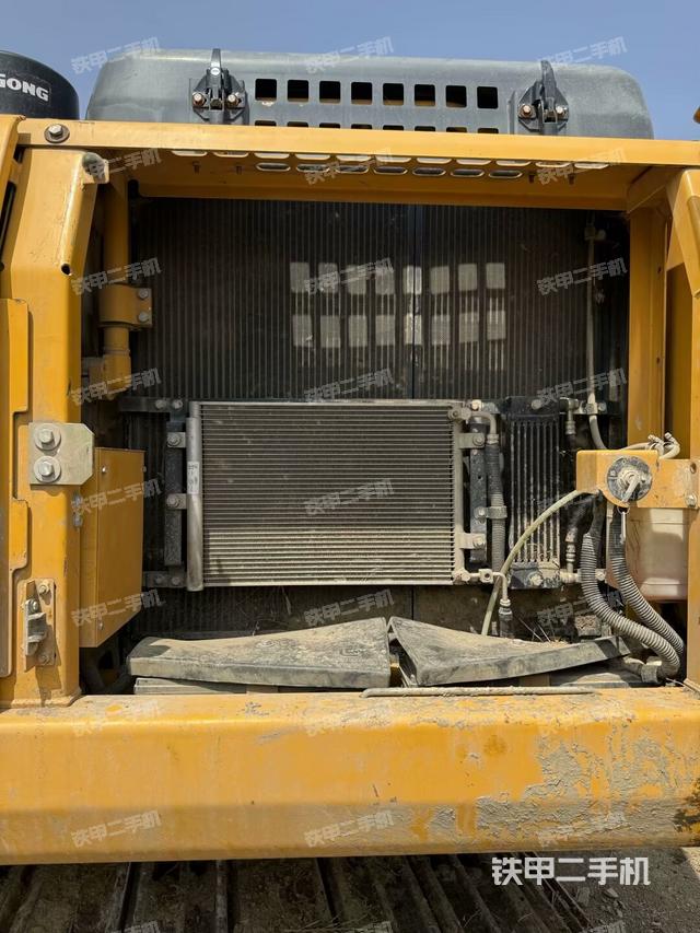 散熱器正面（大件艙室）