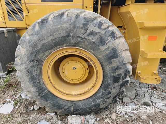 左前輪（行走機(jī)構(gòu)）