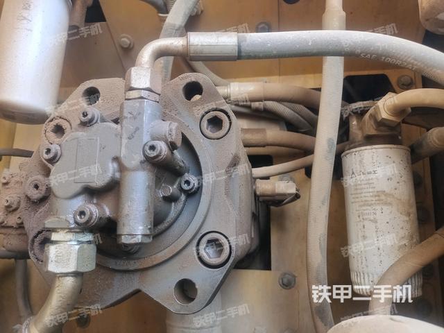 電瓶（大件艙室）