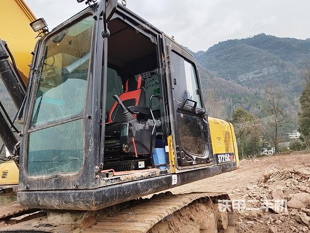 驾驶室整体（整机外观）