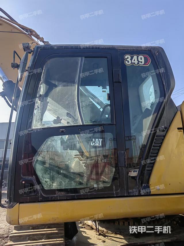 駕駛室頂部（整機(jī)外觀）