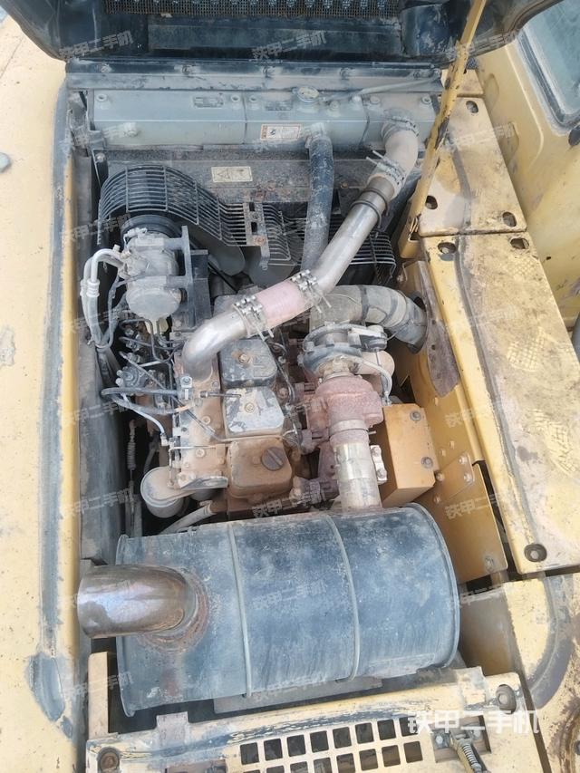 發(fā)動機室(上車部件) 發(fā)動機室(上車部件)