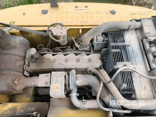 發(fā)動機(jī)室（上車部件）