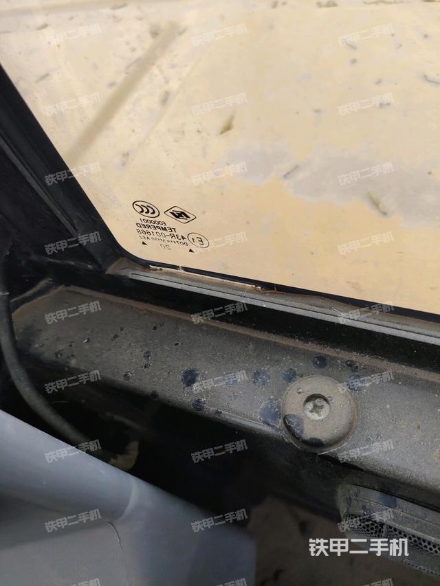 后窗玻璃角標(biāo)（駕駛室部分）