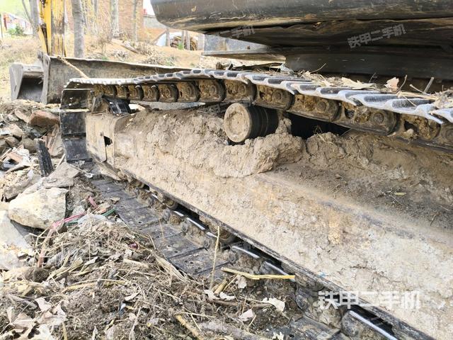 左側(cè)履帶整體?（行走機(jī)構(gòu)）