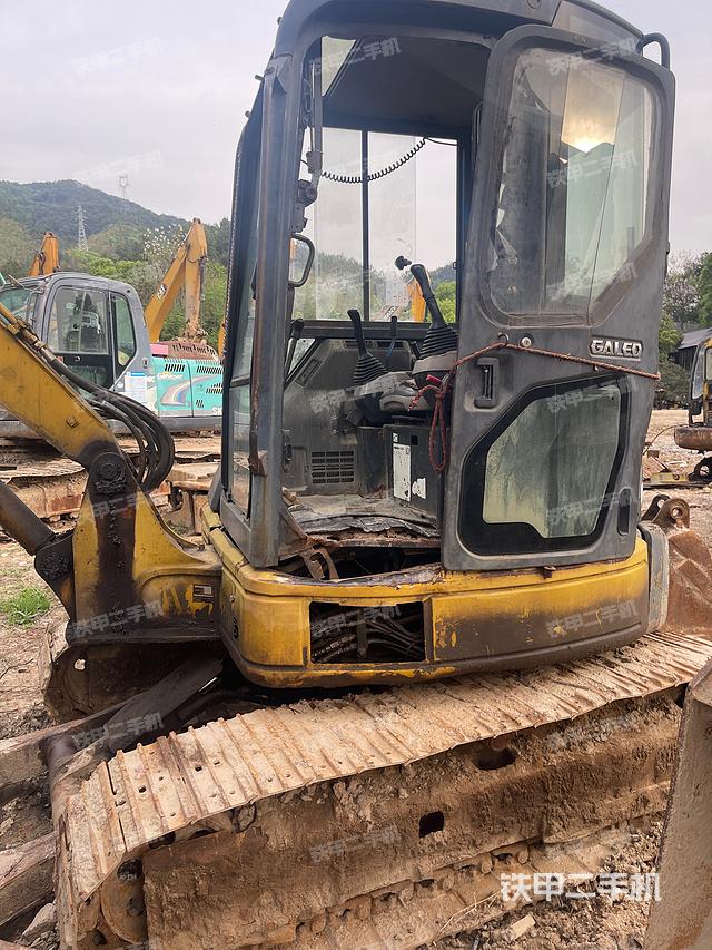 駕駛室整體（整機(jī)外觀）