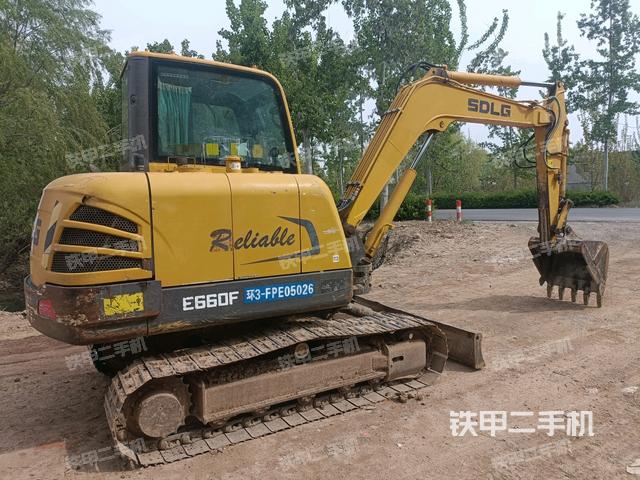 右后45(整機(jī)外觀) 右后45(整機(jī)外觀)