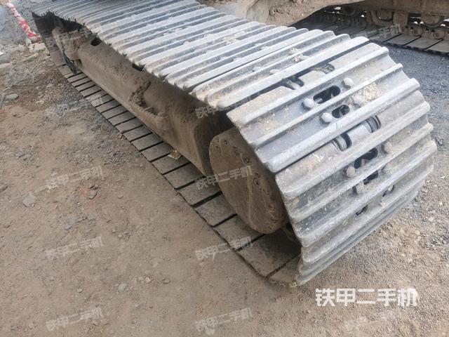 左側(cè)履帶整體?（行走機(jī)構(gòu)）