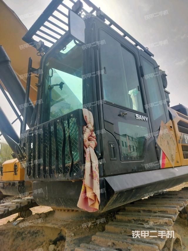 駕駛室左前45度（駕駛室部分）