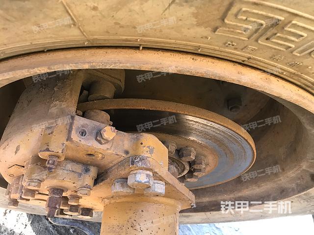 駕駛室操作臺(整機(jī)外觀及大件) 駕駛室操作臺(整機(jī)外觀及大件)