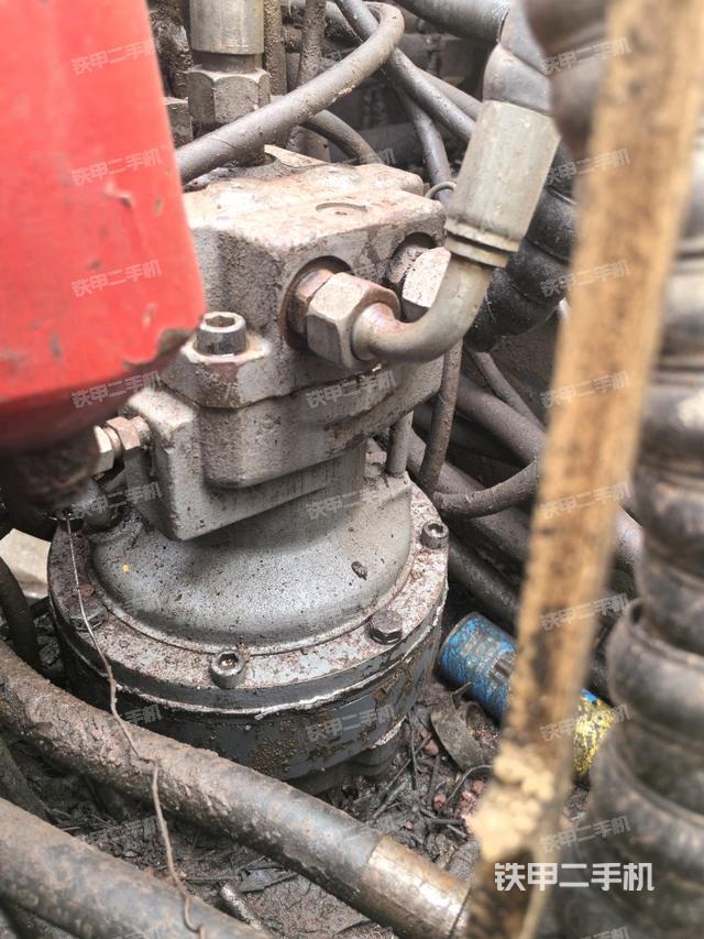 回轉(zhuǎn)馬達（上車部件）