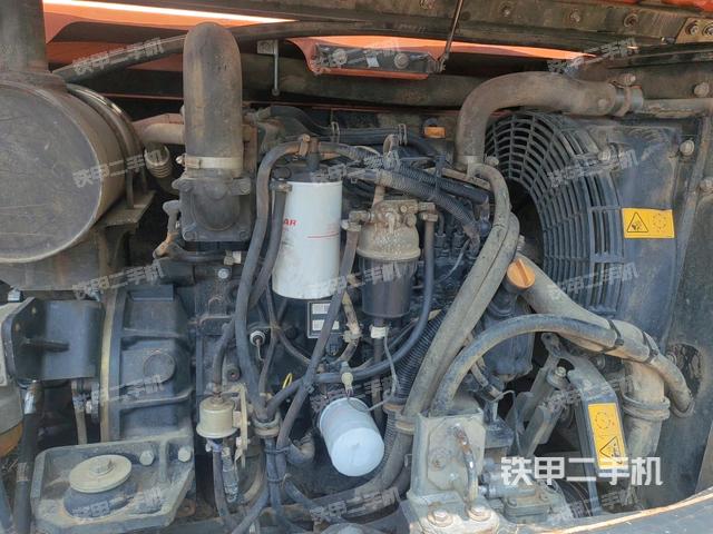 發(fā)動機(jī)整體俯視(整機(jī)外觀) 發(fā)動機(jī)整體俯視(整機(jī)外觀)