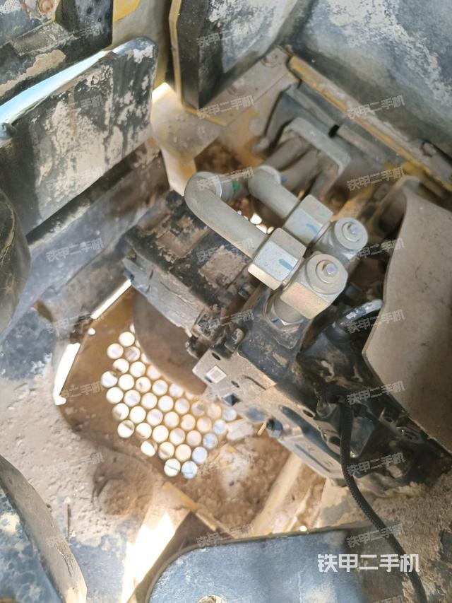 液壓泵室(大件艙室) 液壓泵室(大件艙室)