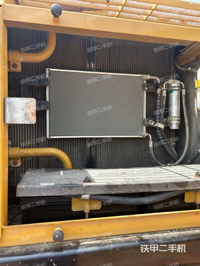 散熱器正面（大件艙室）