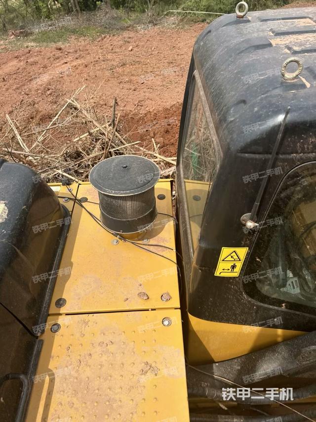 駕駛室頂部俯視（上車部件）