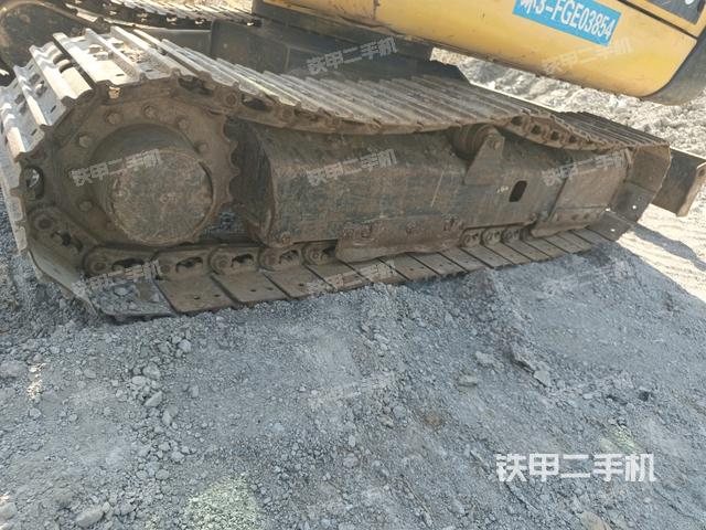右側(cè)履帶整體?(行走機(jī)構(gòu)) 右側(cè)履帶整體?(行走機(jī)構(gòu))