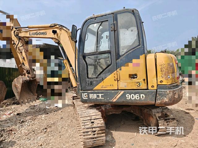 右后45(整機(jī)外觀) 右后45(整機(jī)外觀)