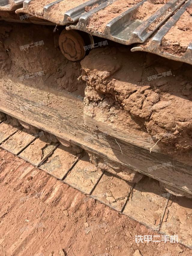 右側(cè)履帶整體（行走機(jī)構(gòu)）