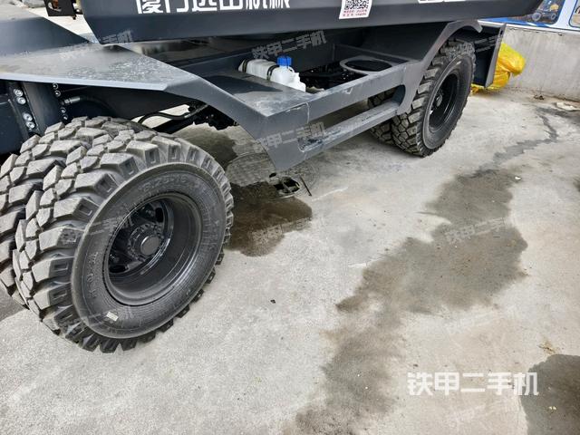 左側(cè)履帶整體?（行走機構(gòu)）