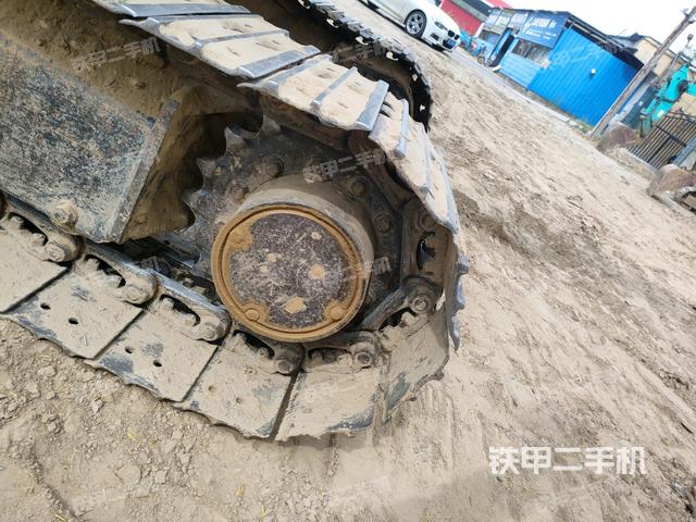 左驅(qū)動(dòng)輪（行走機(jī)構(gòu)）