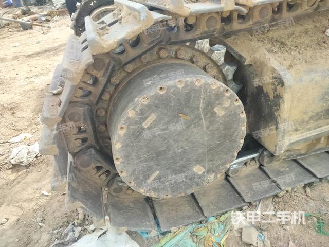 左驅(qū)動(dòng)輪（行走機(jī)構(gòu)）