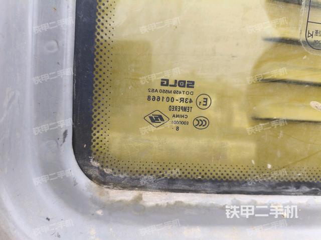 后窗玻璃角標(biāo)（駕駛室部分）