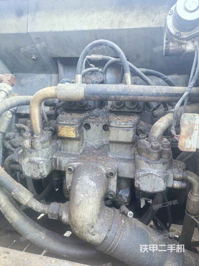 液壓泵室(大件艙室) 液壓泵室(大件艙室)