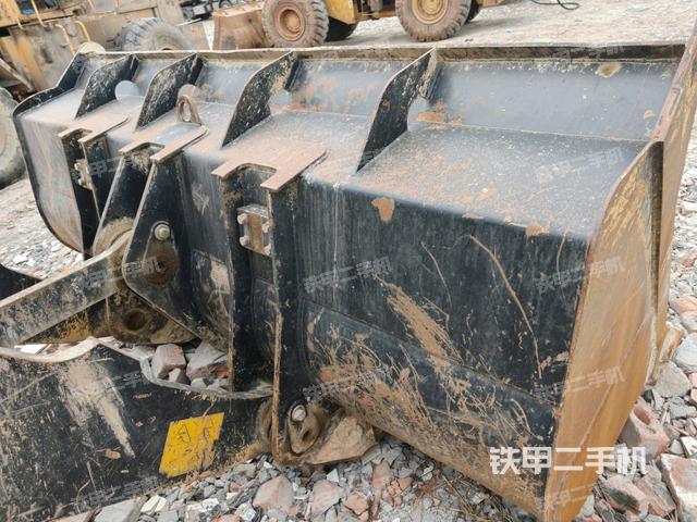 鏟斗后45°(工作裝置) 鏟斗后45°(工作裝置)