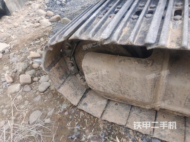 右驅(qū)動(dòng)輪（行走機(jī)構(gòu)）