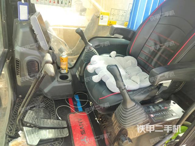 座椅后部（駕駛室部分）