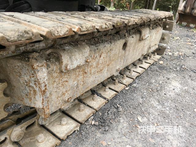 右側(cè)履帶整體?（行走機構(gòu)）