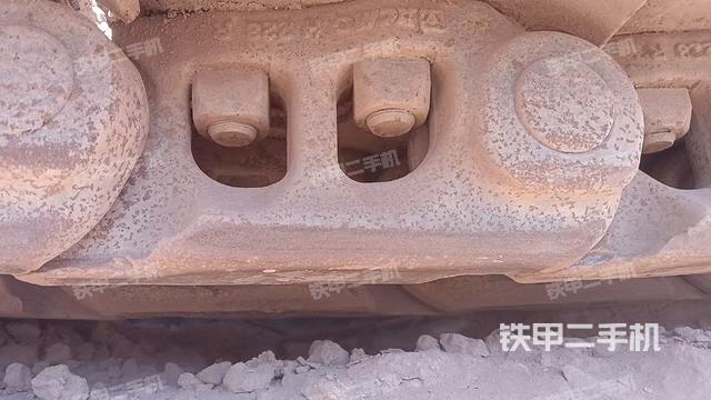 單側(cè)履帶整體（整機(jī)外觀）