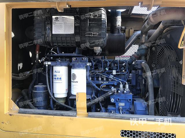 發(fā)動機(jī)左側(cè)(整機(jī)外觀及大件) 發(fā)動機(jī)左側(cè)(整機(jī)外觀及大件)