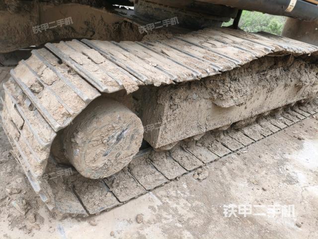 三一重工SY215C挖掘机的设备实拍-第3张实拍照片