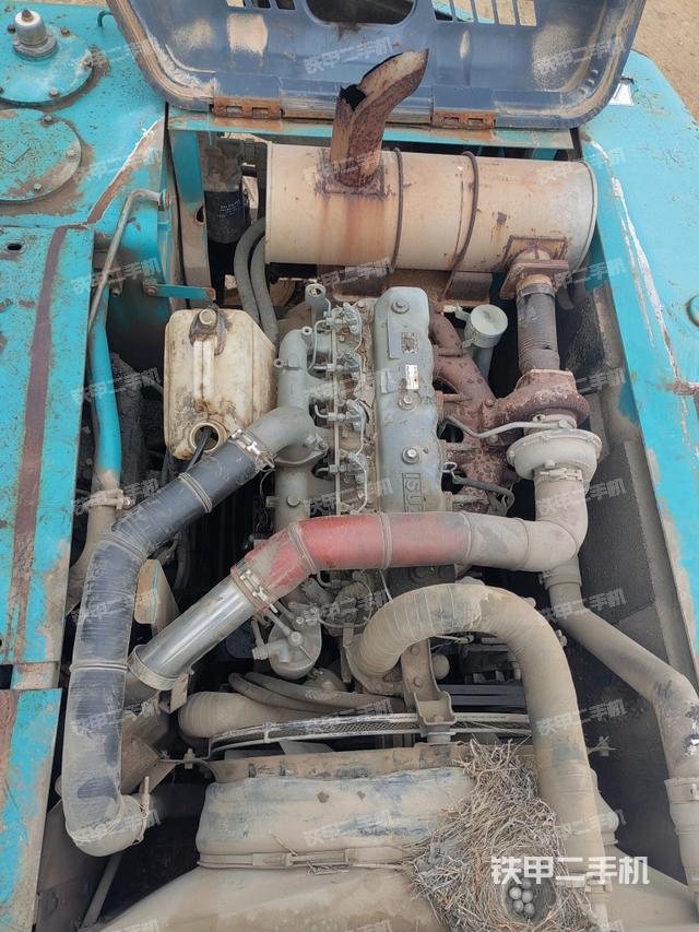 發(fā)動(dòng)機(jī)整體俯視（整機(jī)外觀）