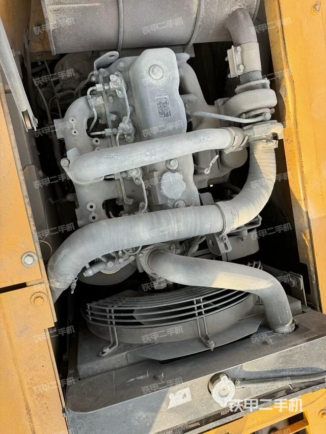 發(fā)動(dòng)機(jī)整體俯視（整機(jī)外觀）