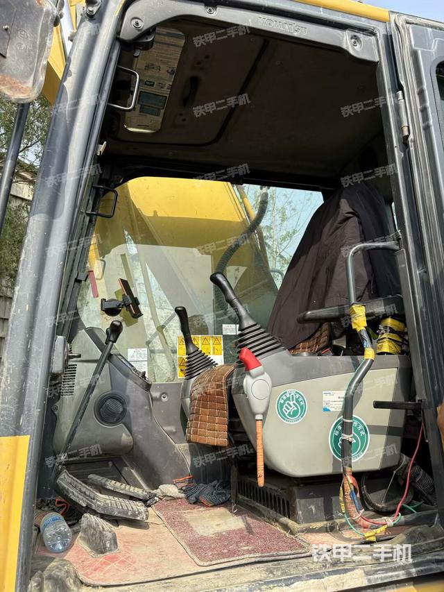 驾驶室左前45度（驾驶室部分）