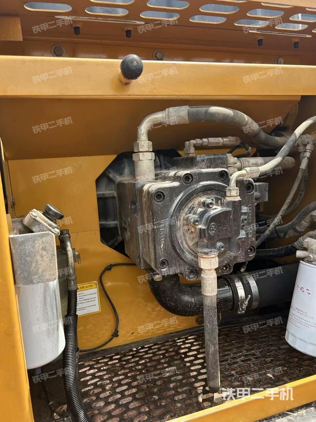 液壓泵室（大件艙室）