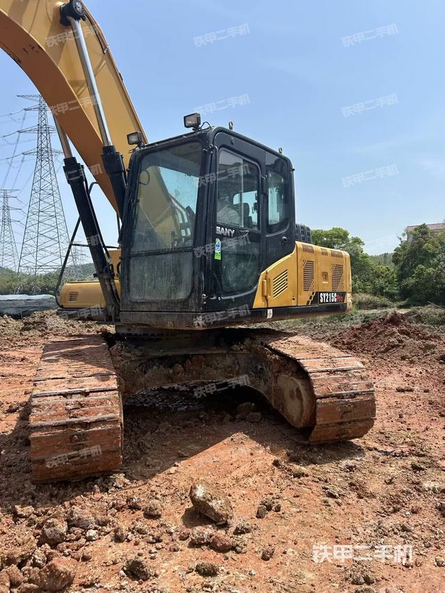 大臂油缸整體?豎拍（工作和回轉(zhuǎn)裝置）