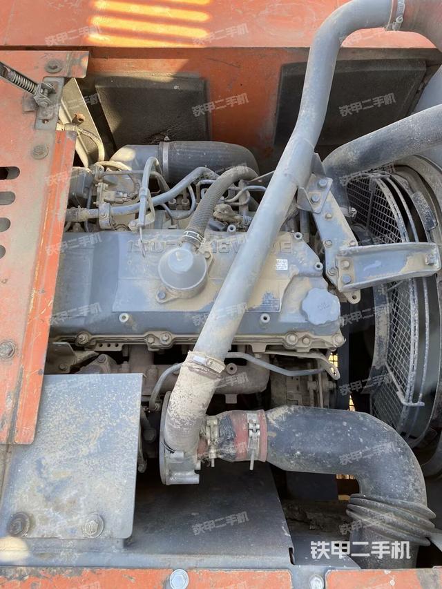 發(fā)動(dòng)機(jī)整體俯視(整機(jī)外觀) 發(fā)動(dòng)機(jī)整體俯視(整機(jī)外觀)