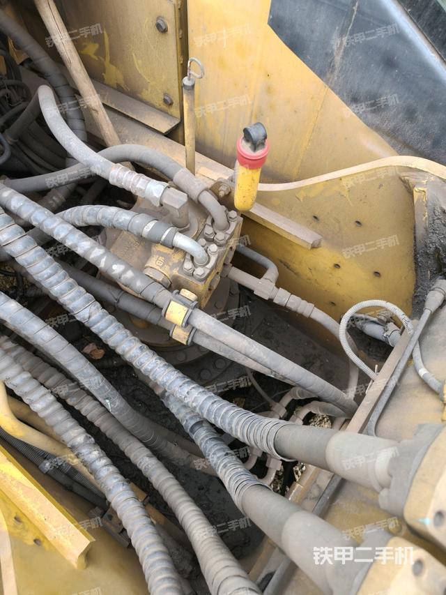 回轉(zhuǎn)馬達(dá)（上車部件）