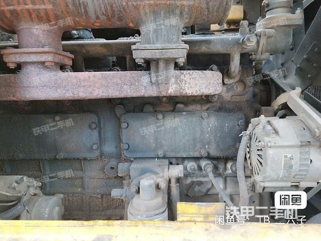 發(fā)動機(jī)右側(cè)(整機(jī)外觀及大件) 發(fā)動機(jī)右側(cè)(整機(jī)外觀及大件)