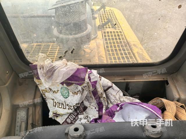 座椅左側(cè)控制臺/音響/含左手柄（駕駛室部分）