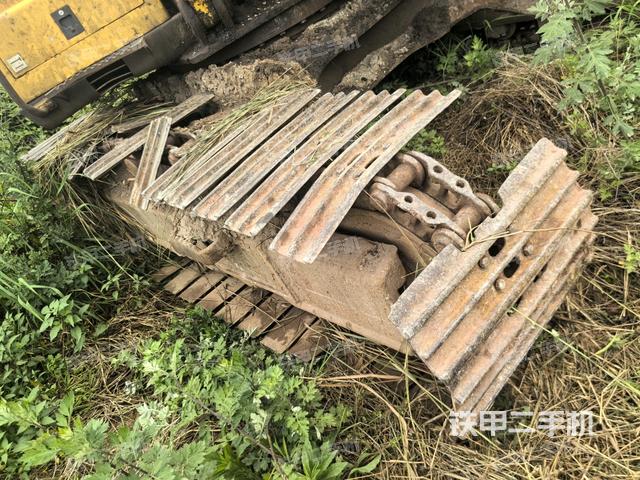 左側(cè)履帶整體?（行走機構(gòu)）