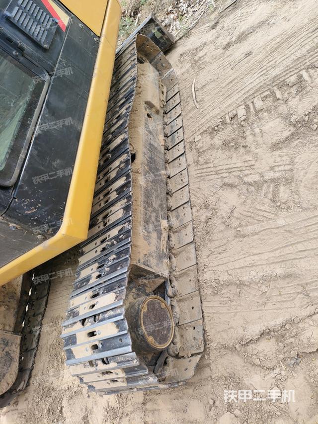 右側(cè)履帶整體?（行走機(jī)構(gòu)）