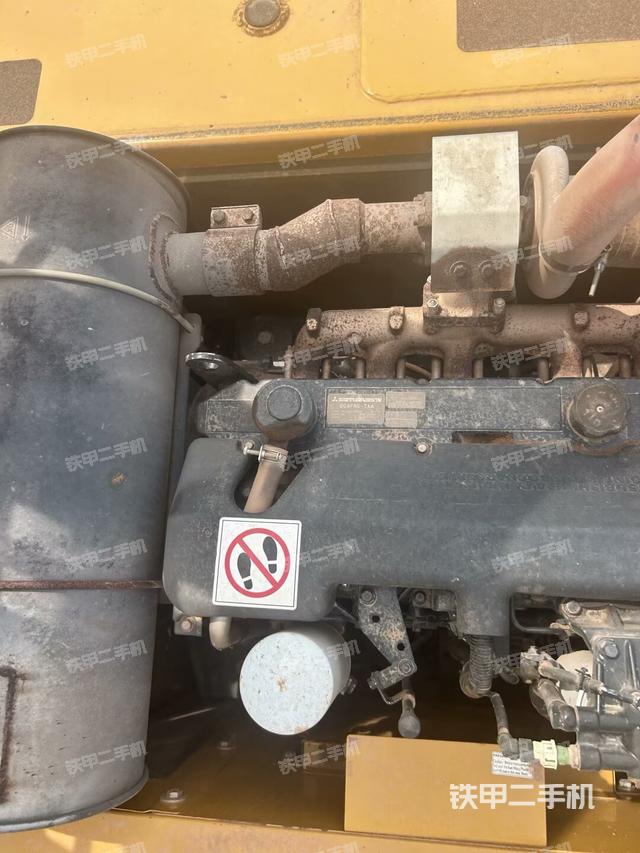 氣門室蓋螺絲特寫（上車部件）