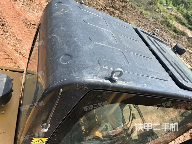 駕駛室頂部俯視（上車部件）